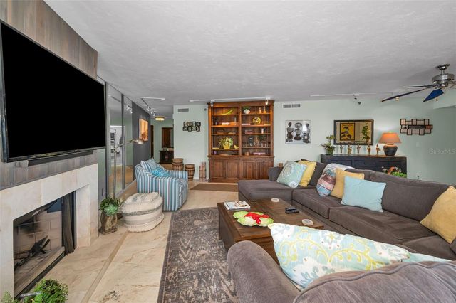 1660 GULF BOULEVARD 208, Clearwater Beach, FL 33767