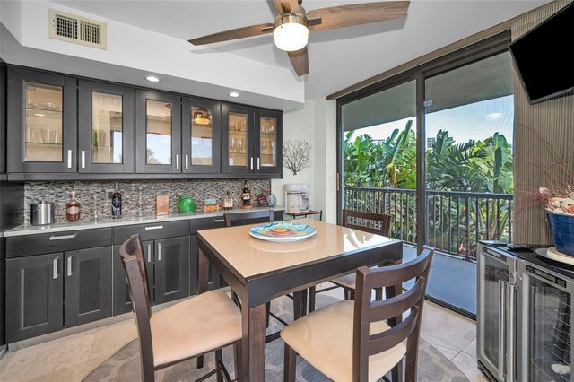 1660 GULF BOULEVARD 208, Clearwater Beach, FL 33767
