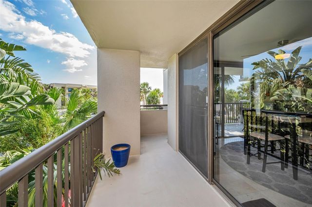 1660 GULF BOULEVARD 208, Clearwater Beach, FL 33767