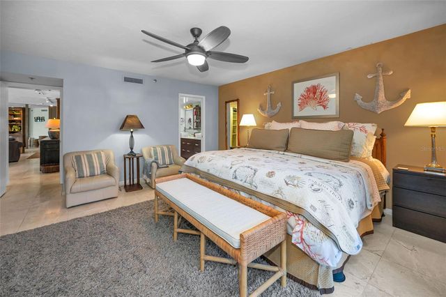 1660 GULF BOULEVARD 208, Clearwater Beach, FL 33767
