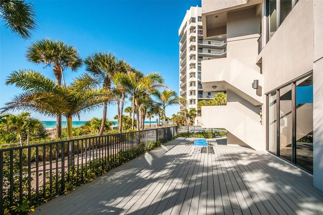 1660 GULF BOULEVARD 208, Clearwater Beach, FL 33767