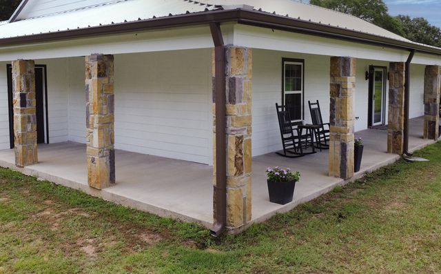 632 County Road 1952, Yantis, TX 75497