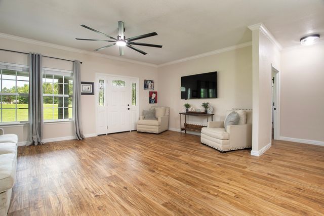 632 County Road 1952, Yantis, TX 75497