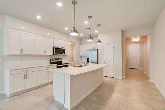 1841 SE Roxy Way, Stuart, FL 34996