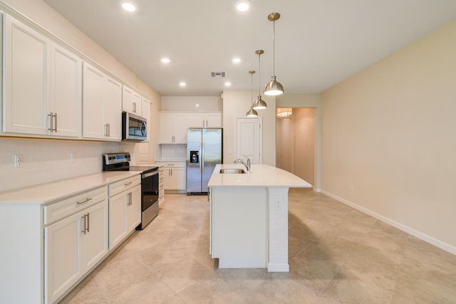 1841 SE Roxy Way, Stuart, FL 34996