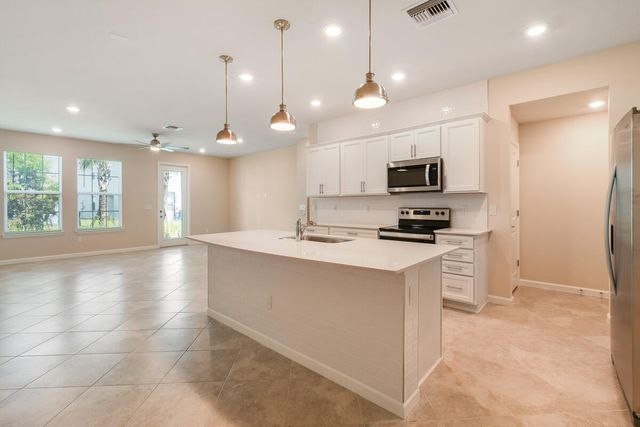 1841 SE Roxy Way, Stuart, FL 34996