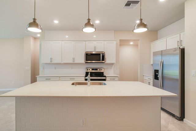 1841 SE Roxy Way, Stuart, FL 34996