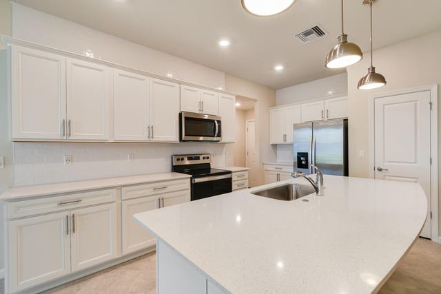 1841 SE Roxy Way, Stuart, FL 34996