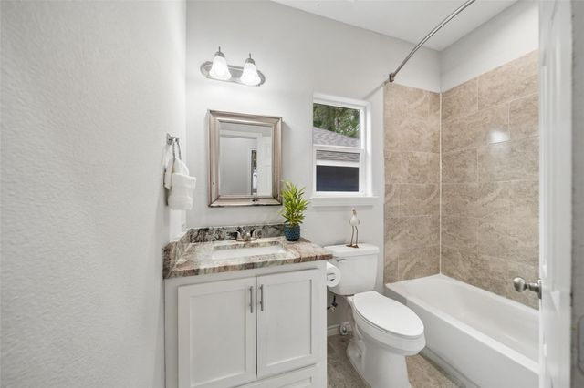 396 Westchase, Montgomery, TX 77316