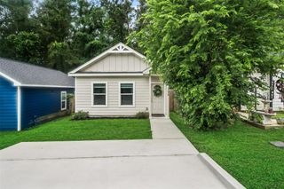 396 Westchase, Montgomery, TX 77316