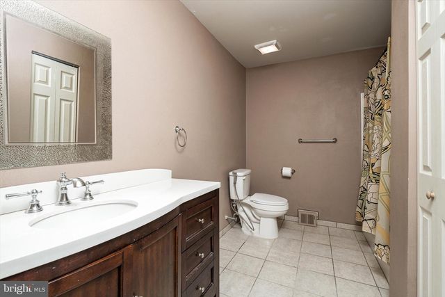 1015 OLDHAM CT, Bensalem, PA 19020
