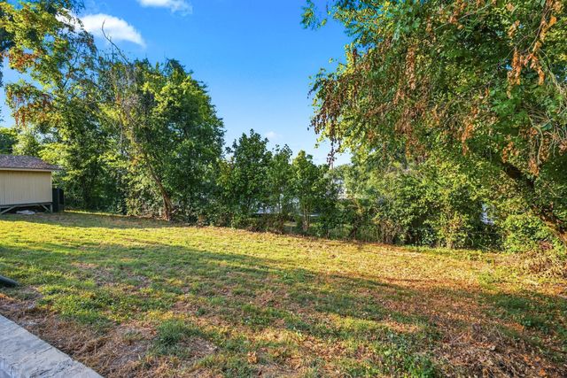 890 Irma Ct, Antioch, TN 37013