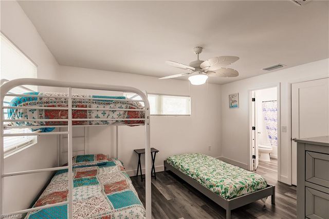 1942 Roseate LN, Sanibel, FL 33957