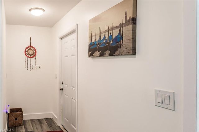 1942 Roseate LN, Sanibel, FL 33957