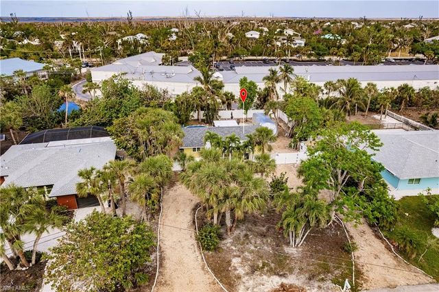 1942 Roseate LN, Sanibel, FL 33957