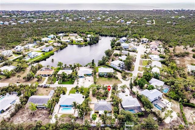 1942 Roseate LN, Sanibel, FL 33957