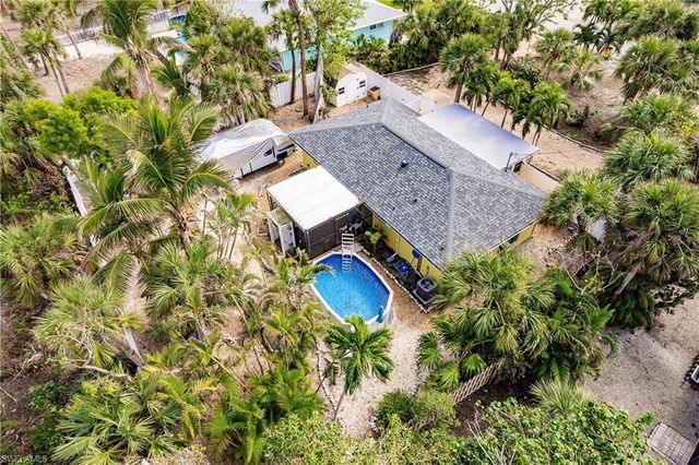 1942 Roseate LN, Sanibel, FL 33957