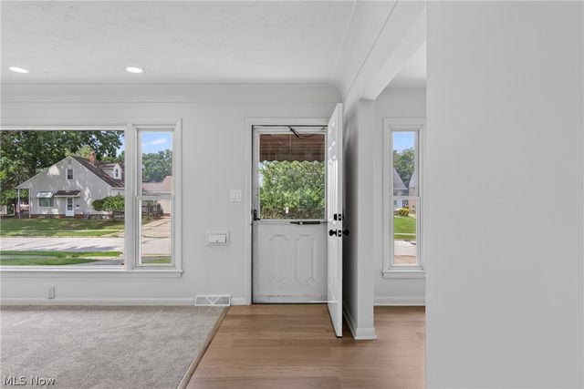 11424 Bradwell Road, Garfield Heights, OH 44125