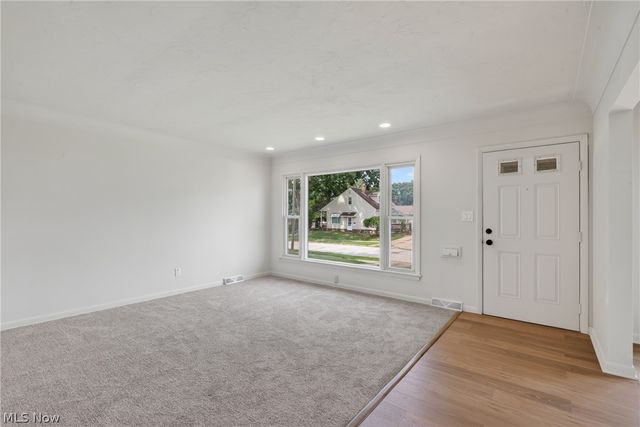 11424 Bradwell Road, Garfield Heights, OH 44125