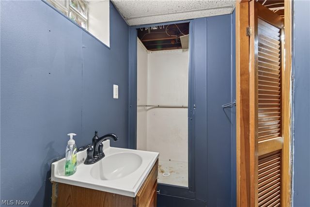 11424 Bradwell Road, Garfield Heights, OH 44125