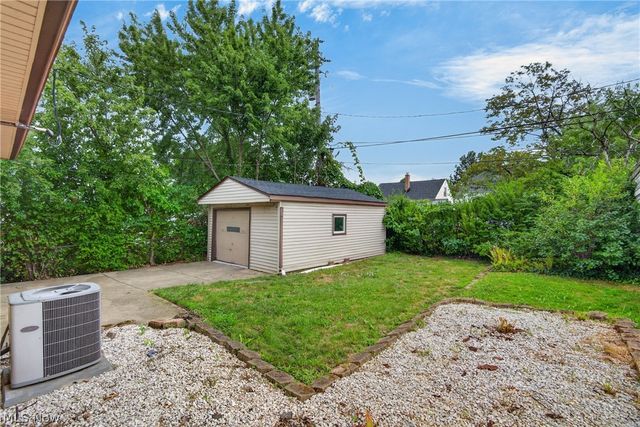 11424 Bradwell Road, Garfield Heights, OH 44125