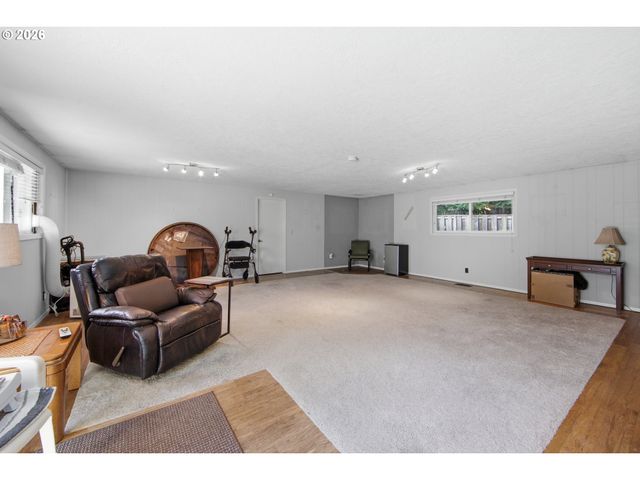 6030 Se MCNARY Rd, Milwaukie, OR 97267