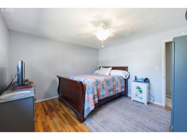 6030 Se MCNARY Rd, Milwaukie, OR 97267