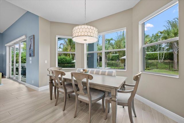 9236 Crestview Circle, Palm Beach Gardens, FL 33412
