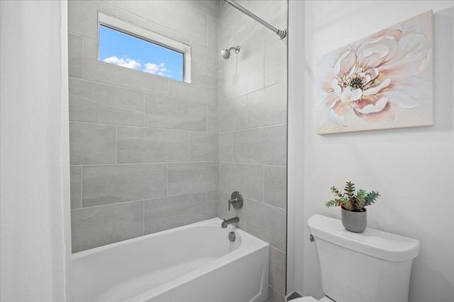 9236 Crestview Circle, Palm Beach Gardens, FL 33412