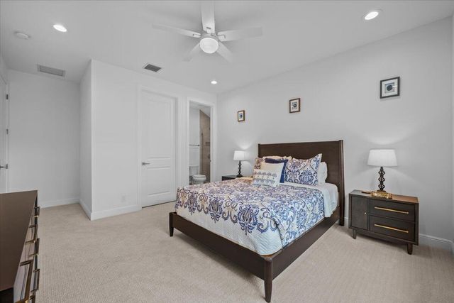 9236 Crestview Circle, Palm Beach Gardens, FL 33412