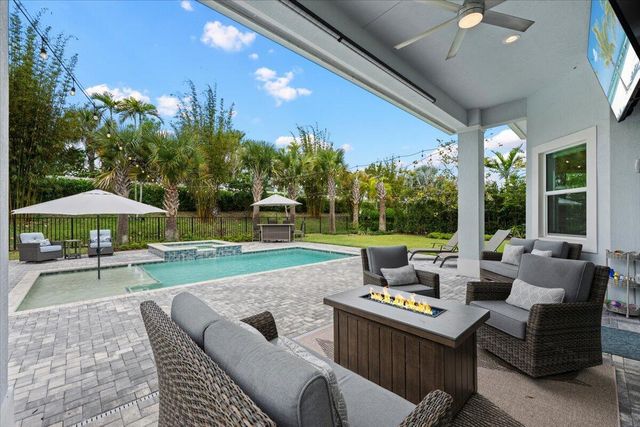 9236 Crestview Circle, Palm Beach Gardens, FL 33412