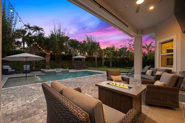 9236 Crestview Circle, Palm Beach Gardens, FL 33412