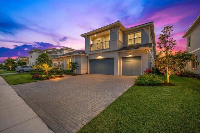 9236 Crestview Circle, Palm Beach Gardens, FL 33412