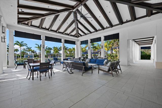 9236 Crestview Circle, Palm Beach Gardens, FL 33412