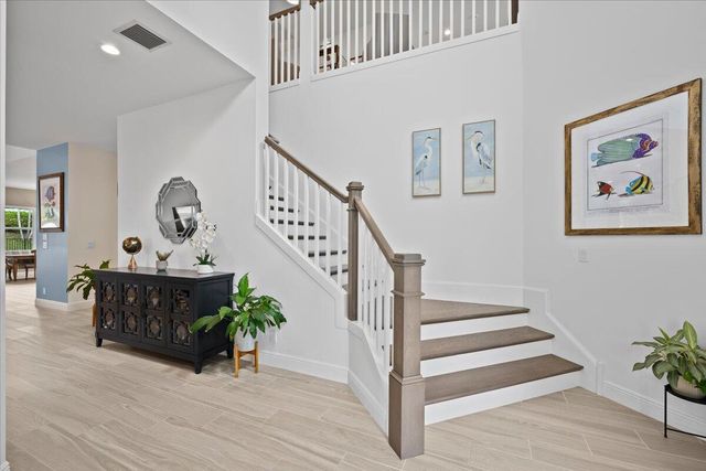 9236 Crestview Circle, Palm Beach Gardens, FL 33412