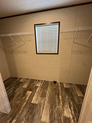 9123 E Pine Road, Bloomfield, IN 47424