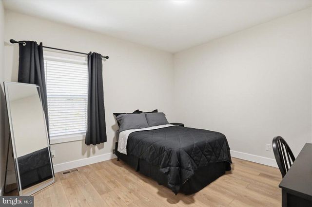 306 DOGWOOD DR, Cross Junction, VA 22625