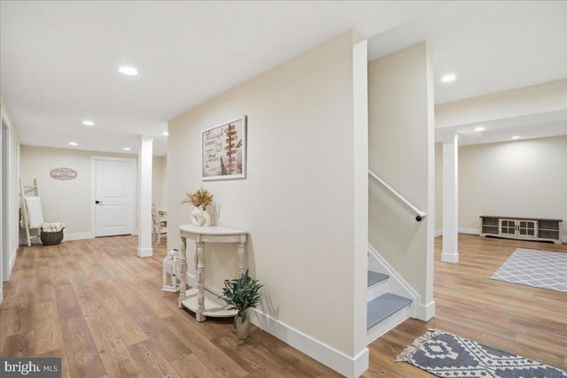 306 DOGWOOD DR, Cross Junction, VA 22625
