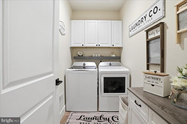 306 DOGWOOD DR, Cross Junction, VA 22625