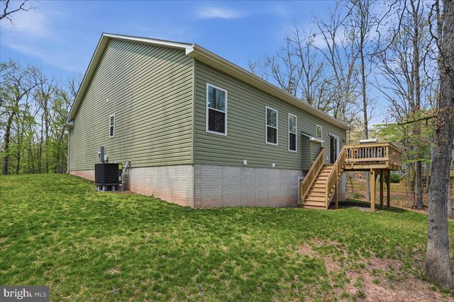 306 DOGWOOD DR, Cross Junction, VA 22625