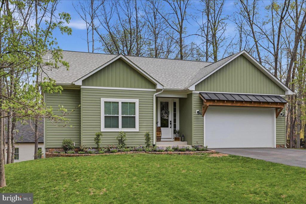 306 DOGWOOD DR, Cross Junction, VA 22625