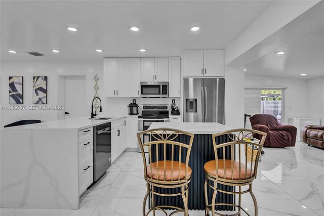 11751 SW 168th Ter, Miami, FL 33177