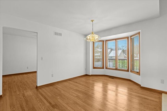 2126 Kennedy Drive, Rochester Hills, MI 48309