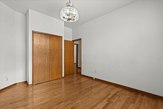 2126 Kennedy Drive, Rochester Hills, MI 48309