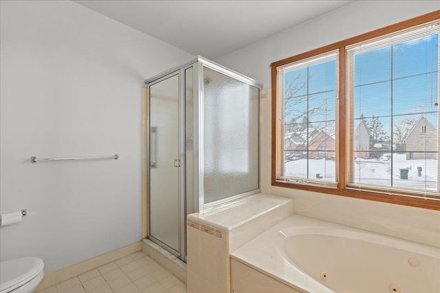 2126 Kennedy Drive, Rochester Hills, MI 48309