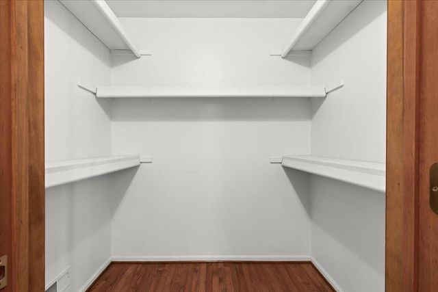 2126 Kennedy Drive, Rochester Hills, MI 48309