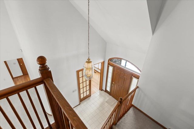 2126 Kennedy Drive, Rochester Hills, MI 48309