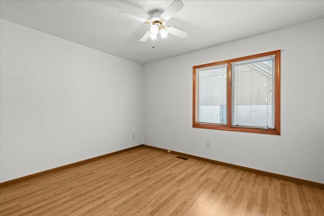 2126 Kennedy Drive, Rochester Hills, MI 48309