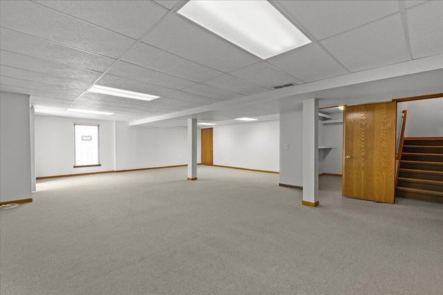 2126 Kennedy Drive, Rochester Hills, MI 48309