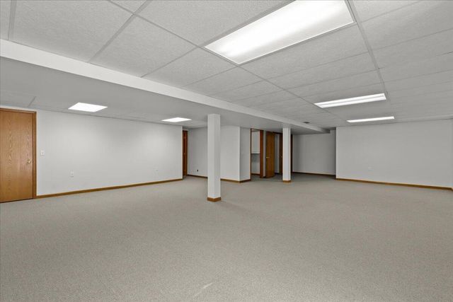 2126 Kennedy Drive, Rochester Hills, MI 48309